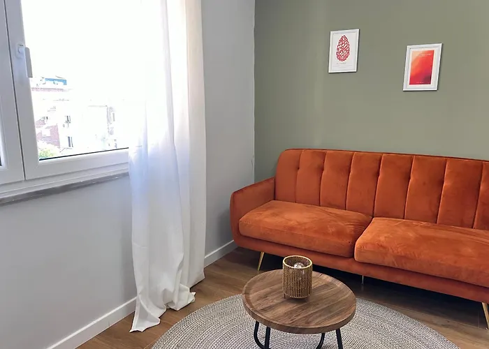 Cane Mosaic 公寓 *